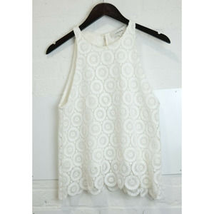Lover the Label - Sleeveless Lace Shirt